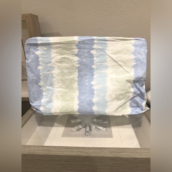 Madewell Sunkissed Beach Club Reversible Make-up/Travel Bag. NWT - Picture 3 of 5